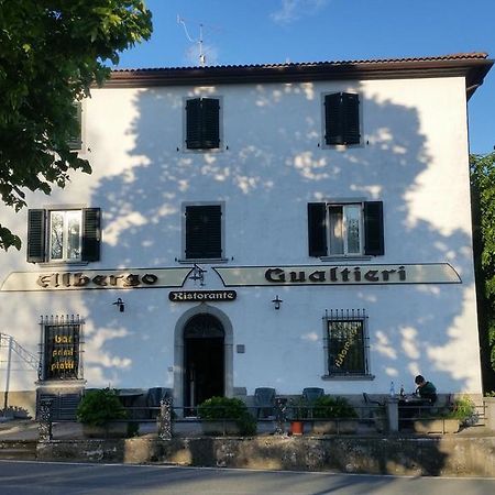 Albergo Ristorante Gualtieri Barberino di Mugello Luaran gambar