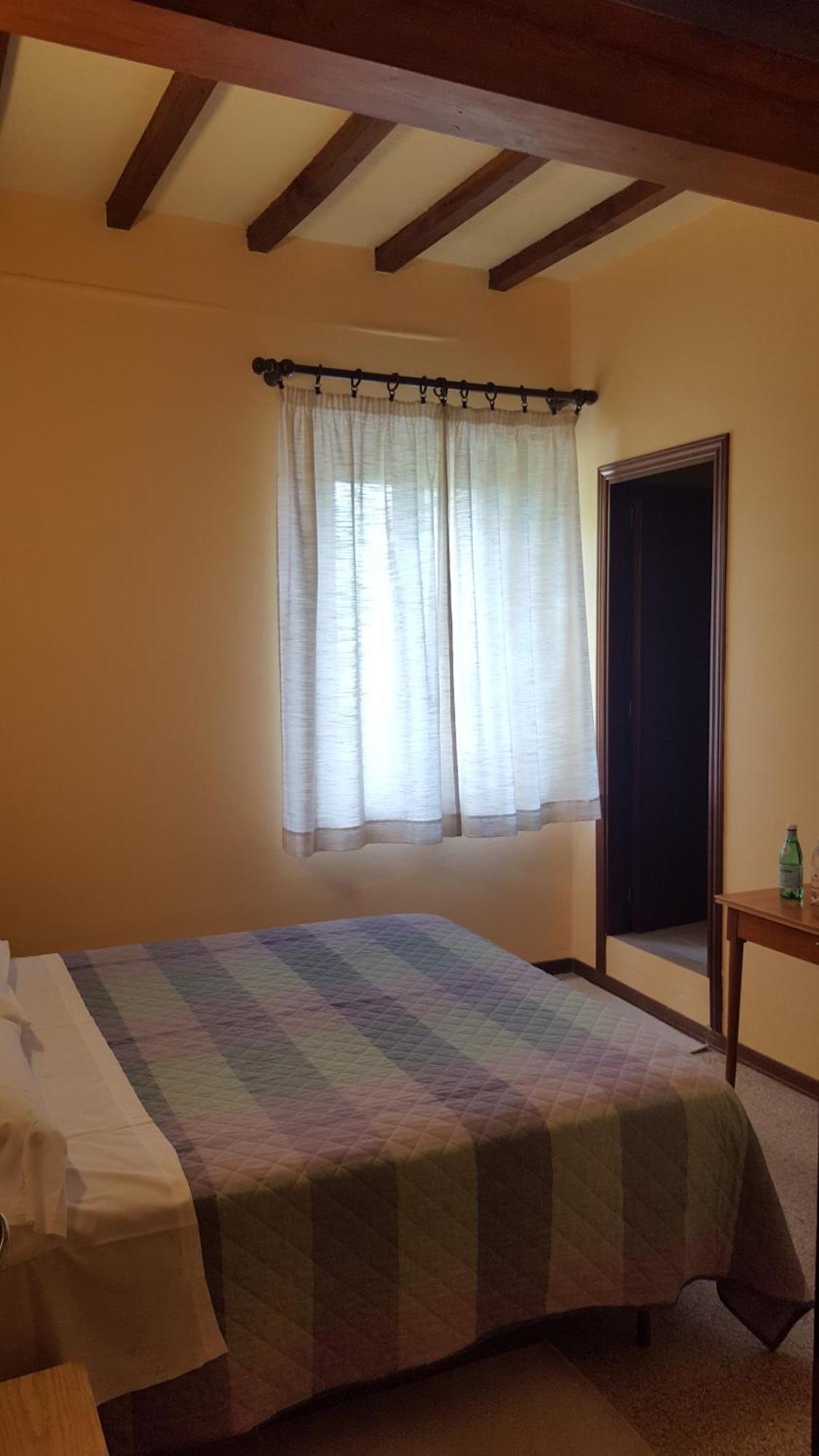 Albergo Ristorante Gualtieri Barberino di Mugello Bilik gambar