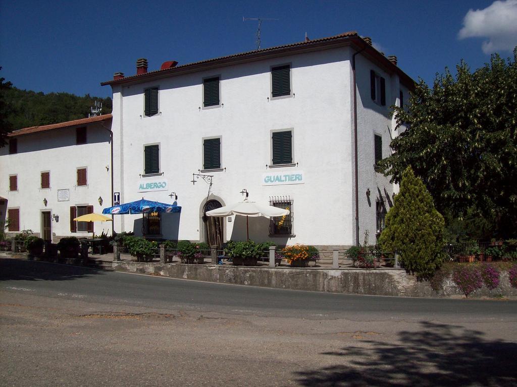 Albergo Ristorante Gualtieri Barberino di Mugello Luaran gambar