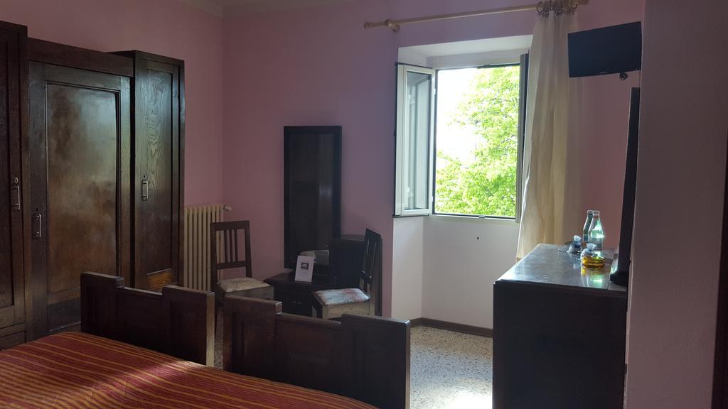 Albergo Ristorante Gualtieri Barberino di Mugello Bilik gambar